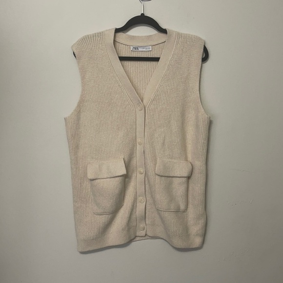 Zara pocket knit vest - Picture 2 of 3